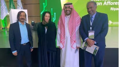 റിയാദിൽ ഗ്രീനിങ് അറേബ്യ ഉച്ചകോടിയിൽ മുരളി തുമ്മാരുകുടി പങ്കെടുത്തു