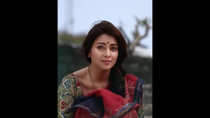 ಸೀರೆಯಲ್ಲಿ ಮಸ್ತ್ ಪೋಸ್ ನೀಡಿದ 'ಕಬ್ಜ' ಸುಂದರಿ ಶ್ರೀಯಾ; ವಾವ್.. ಗಾರ್ಜಿಯಸ್ ಎಂದ ಫ್ಯಾನ್ಸ್ 