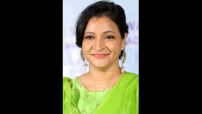 బాలకృష్ణతో హీరోయిన్ గా మహేశ్ బాబు సోదరి.. ఆ ఘటనతో ప్లాన్ రివర్స్..