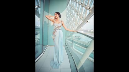 Ananya Panday New Pics: అనన్య పాండే హాట్ లుక్స్, సెగలు పుట్టిస్తున్న లైగర్ భామ ఫోజులు