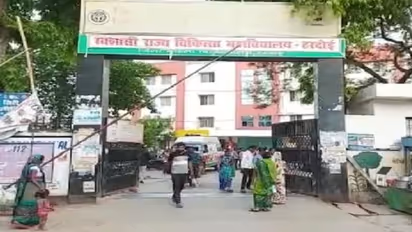 नशे में धुत युवक ने महिला अस्पताल में जमकर किया हंगामा, पुलिस के पहुंचने से पहले हुआ फरार