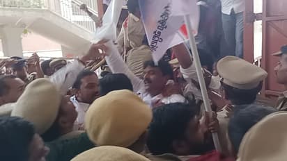 జూబ్లీహిల్స్ పోలీసు స్టేషన్‌‌ ముట్టడికి యత్నించిన జనసేన.. తీవ్ర ఉద్రికత్త