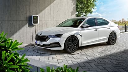 अब पहले से इंडिया में इतने रुपए महंगी हुई Skoda Octavia कार , यहां जानिए नई कीमत और इसके जबरदस्त फीचर्स
