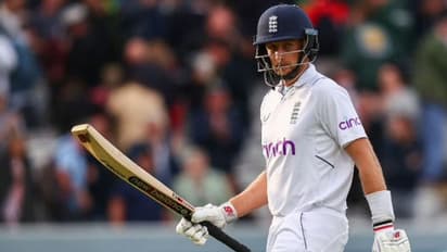 ১০ হাজার টেস্ট রানের মাইলস্টোন ছুঁলেন জো রুট, গড়লেন একাধিক রেকর্ড