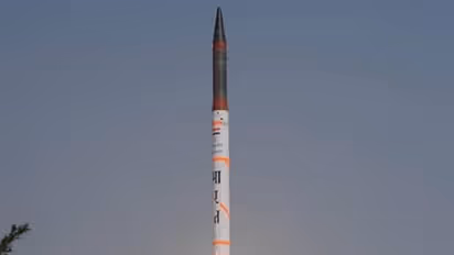 ദീർഘദൂര ബാലിസ്റ്റിക് മിസൈലായ അഗ്നി-IV വിജയകരമായി പരീക്ഷിച്ച് ഇന്ത്യ