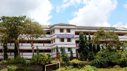 മുക്കം എം എ എം ഒ. കോളജില്‍ വിപുലമായ  പൂര്‍വവിദ്യാര്‍ഥി സംഗമം വരുന്നു