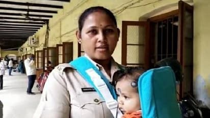 അവധി നീട്ടിക്കിട്ടിയില്ല, പൊലീസ് കോൺസ്റ്റബിൾ ജോലിക്കെത്തുന്നത് ഏഴുമാസം പ്രായമുള്ള കുഞ്ഞുമായി