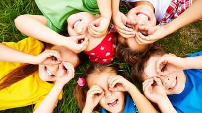 ఈ రాశి పిల్లలు స్నేహితులతో ఎలా ఉంటారో తెలుసా..?