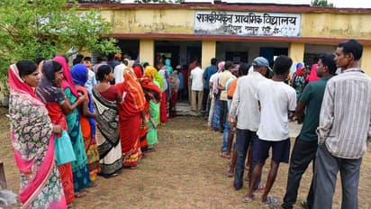 जो कर्मचारी आफिस से छुट्टी लेकर भी वोट डालने नहीं जाते, वे Alert हो जाएं, नहीं तो बाद में शर्मिंदगी होगी