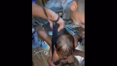 സൈന്യത്തിന്റെ കൈപിടിച്ച് ജീവിതത്തിലേക്ക്; കുഴൽക്കിണറിൽ വീണ രണ്ടുവയസ്സുകാരനെ രക്ഷപ്പെടുത്താൻ വെറും 40മിനിറ്റ്