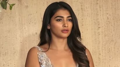 పూజాహెగ్దే ఆగ్రహం.. ఇండిగో స్టాఫ్ మెంబర్ పై బుట్టబొమ్మ ఫైర్.. అసలేం జరిగింది?