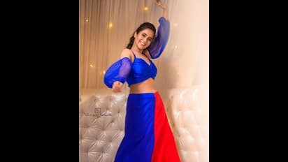 కళ్లు పేలిపోయే గ్లామర్ తో ‘బిగ్ బాస్’ బ్యూటీ రచ్చ.. రంగు రంగు దుస్తుల్లో అందాల విందు చేస్తున్న దీప్తి సునైనా..