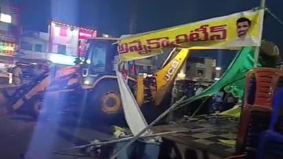 మంగళగిరిలో ఉద్రిక్తత : అన్న క్యాంటీన్ను తొలగించిన అధికారులు.. బాలయ్య ఫ్యాన్స్, టీడీపీ నేతల అరెస్ట్