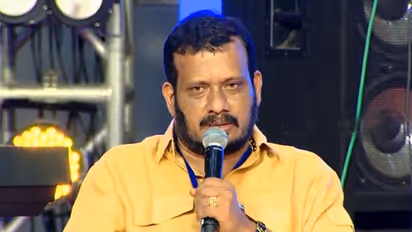 സാമൂഹിക മാധ്യമങ്ങളിൽ അപവാദപ്രചാരണമെന്ന് പരാതി: യുവ പ്രസാധകയ്ക്ക് വക്കീൽ നോട്ടീസ് അയച്ച് വിആര് സുധീഷ്