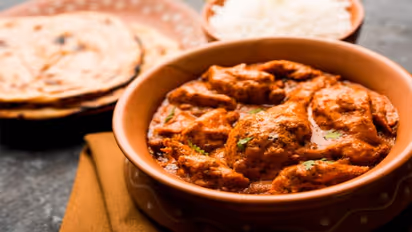 Chicken Urundai : சூப்பரான சிக்கன் உருண்டை குழம்பு!