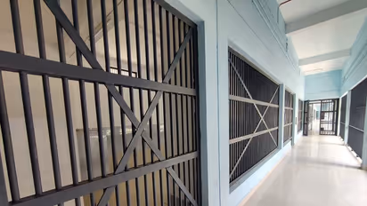 భార్యకు శారీరక, మానసిక వేధింపులు.. భర్తకు మూడేళ్ల జైలు, పదివేల జరిమానా.. 