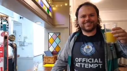 शख्स ने पब में जाकर किया ऐसा कारनामा बन गया गिनीज बुक ऑफ द वर्ल्ड रिकॉर्ड