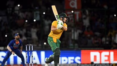 కుల్దీప్ యాదవ్ లేనప్పుడు అతన్ని ఆడించొచ్చుగా... ఆ స్పిన్నర్‌ లేకపోవడం వల్లే టీమిండియా...