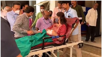 Rajya Sabha Election 2022: ఓటు వేయడానికి స్ట్రెచర్పై వచ్చిన ఎమ్మెల్యే.. వీడియో వైరల్