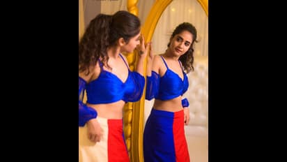 ఆరబోతలో హద్దులు చెరిపేస్తున్న దీప్తిసునైనా..మిర్రర్‌లో అసలైన అందాలు చూపిస్తూ రచ్చ.. 