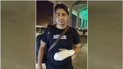 ജോലിക്കിടെ കട്ടര് മെഷീനില് കുടുങ്ങി വിരലുകള് അറ്റ പ്രവാസി ഇന്ത്യന് തൊഴിലാളി നാട്ടിലെത്തി