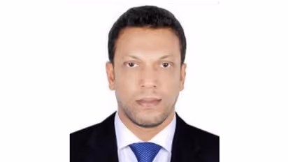 നാട്ടിലേക്ക് വരികയായിരുന്ന പ്രവാസി മലയാളി വിമാനത്തില് മരിച്ചു