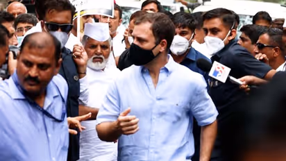 Rahul Gandhi visits Sonia Gandhi in hospital, next round of questioning to begin shortly