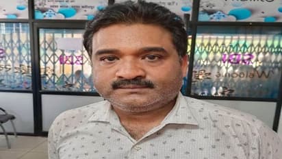 बरेली में कैशियर के चेंबर से चोरी हुए व्यापारी के 6 लाख, सीसीटीवी में कैद हुआ चोर