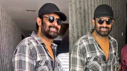 దుమ్మురేపుతున్న ప్రభాస్ సూపర్ స్టైలిష్ లుక్.. నెట్టింట వైరల్ అవుతున్న డార్లింగ్ న్యూ పిక్..