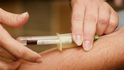 World Blood Donor Day: ये है दुनिया का सबसे दुर्लभ ब्लड ग्रुप, जानें क्यों सिर्फ 43 लोगों के पास है ये खून