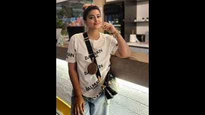 ఏజ్‌ పెరిగే కొద్ది హాట్‌నెస్‌ తో పిచ్చెక్కిస్తున్న స్నేహ.. కాజ్వల్స్ లో కట్టిపడేస్తున్న హోమ్లీ బ్యూటీ అందాలు