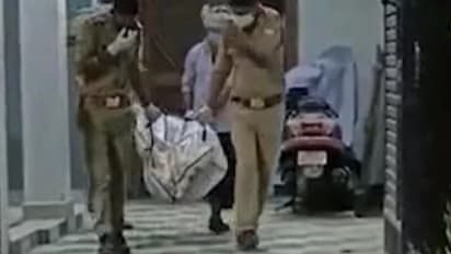 पिता ने बेटे के हाथ-पैर बांधकर धूप में डाला, तड़प-तड़पकर मौत, पुलिस ने भी दर्ज नहीं किया केस-वजह बहुत दर्दनाक