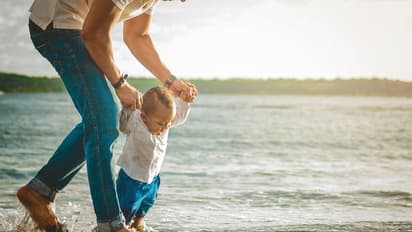 Father's day 2022: ‘నాన్నకు ప్రేమతో’ ఈ గిఫ్టులను ప్రెజెంట్ చేయండి..