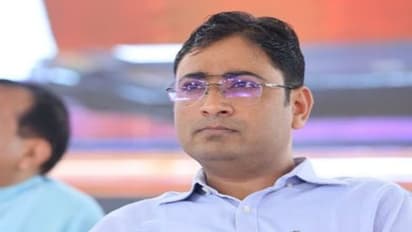 10वीं के मार्क्स देखकर स्कूल ने छात्र से कहा था जिंदगी में कुछ नहीं कर सकते, 2012 में वही लड़का बना IAS