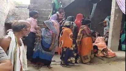 रायबरेली: 2 माह से बाहर था पति, घर पर एक ही रस्सी से लटकता मिला पत्नी और दो बेटियों का शव