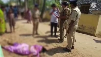 కృష్ణా జిల్లాలో దారుణం... పట్టపగలు నడిరోడ్డుపై ఇద్దరు మహిళల్ని నరికిచంపిన దుండగులు