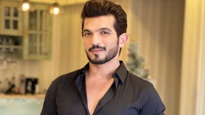 TV star Arjun Bijlani rushed to hospital for emergency surgery after severe stomach pain; Read more