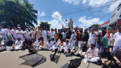  സംസ്ഥാനത്തെങ്ങും പ്രതിപക്ഷ പ്രതിഷേധം;  വിരട്ടാന്‍ നോക്കേണ്ടെന്ന് വി ഡി സതീശന്‍