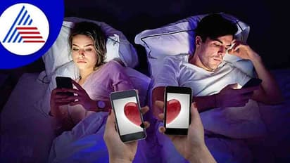 ಬೆಡ್‌ ಪಕ್ಕ ಮೊಬೈಲ್ ಇಟ್ರೆ ಸೆಕ್ಸ್ ಲೈಫ್‌ ಸರಿಯಾಗಿರಲ್ಲ..! ನೀವೂ ಹೀಗೆ ಮಾಡ್ತಿದ್ದೀರಾ ? 