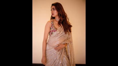 ಗೆಳತಿ ಮದುವೆಲಿ ಮಿಂಚಿದ 'ಮಹಾನಟಿ'; ಪಡ್ಡೆಗಳ ನಿದ್ದೆ ಕದ್ದ ಕೀರ್ತಿಯ ಸೀರೆ ಫೋಟೋ