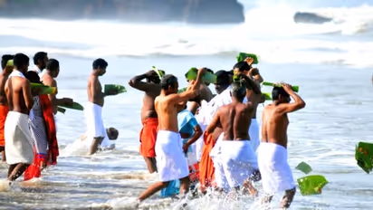 കർക്കടക വാവ്: ഈ വർഷത്തെ വാവുബലി വിപുലമായി നടത്താൻ തീരുമാനം