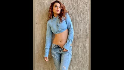  ಪ್ಯಾಂಟ್‌ ಜಿಪ್ ಹಾಕದೇ ಫೋಟೋಗೆ Nia Sharma ಪೋಸ್‌; ಟ್ರೋಲ್‌ ಆದ ನಟಿ