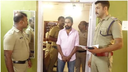 സ്‌കൂൾ യൂണിഫോം അളവെടുപ്പിനിടെ പെൺകുട്ടികളെ ശാരീരികമായി ഉപദ്രവിക്കാൻ ശ്രമം; കൊല്ലത്ത് തയ്യൽക്കാരൻ പിടിയിൽ