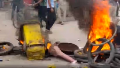 அக்னிபத் திட்டத்திற்கு எதிர்ப்பு... வலுக்கும் போராட்டம்.. மத்திய அரசு திடீர் ஆலோசனை...!