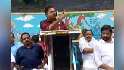 'അധികകാലം ഞെളിഞ്ഞിരിക്കാം എന്ന് കരുതേണ്ട', നെടുമങ്ങാട് സ്റ്റേഷൻ ഹൗസ് ഓഫീസറോട് സിപിഎം ഏരിയാ സെക്രട്ടറി