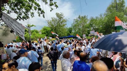  ഇഡിയുടെ ചോദ്യം ചെയ്യല്‍; പ്രതിഷേധം ശക്തമാക്കാന്‍ കോണ്‍ഗ്രസ് തീരുമാനം