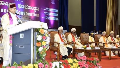 ಕುವೆಂಪು ವಿವಿ ಘಟಿಕೋತ್ಸವ: ಸಮಸ್ಯೆ ಪರಿಹಾರಕ್ಕೆ ಬದ್ಧತೆಯ ವಿದ್ಯಾವಂತರು ಅವಶ್ಯ: ಡಾ.ಶ್ರೀದೇವಿ. ಸಿಂಗ್‌