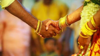 വിവാഹം കഴിക്കണോ വരൻ ക്ലീൻ ഷേവ് ചെയ്യണം, വിചിത്രമായ ചില നിർദ്ദേശങ്ങളുമായി പ്രമേയം