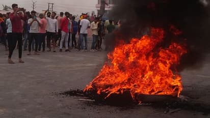 অগ্নিপথ বিক্ষোভ- কী কারণে চাকরি প্রার্থীদের বিক্ষোভে আগুন জ্বলছে সাত রাজ্যে, জানুন বিস্তারিত
