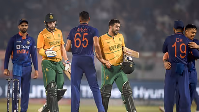 IND vs SA 2022, Rajkot T20I: India loses 4th toss in a row, South Africa fields